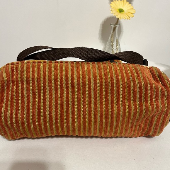 The Julian bag lady handmade handbag. - Picture 6 of 9